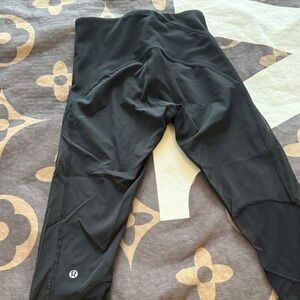 Lululemon Black crop Leggings